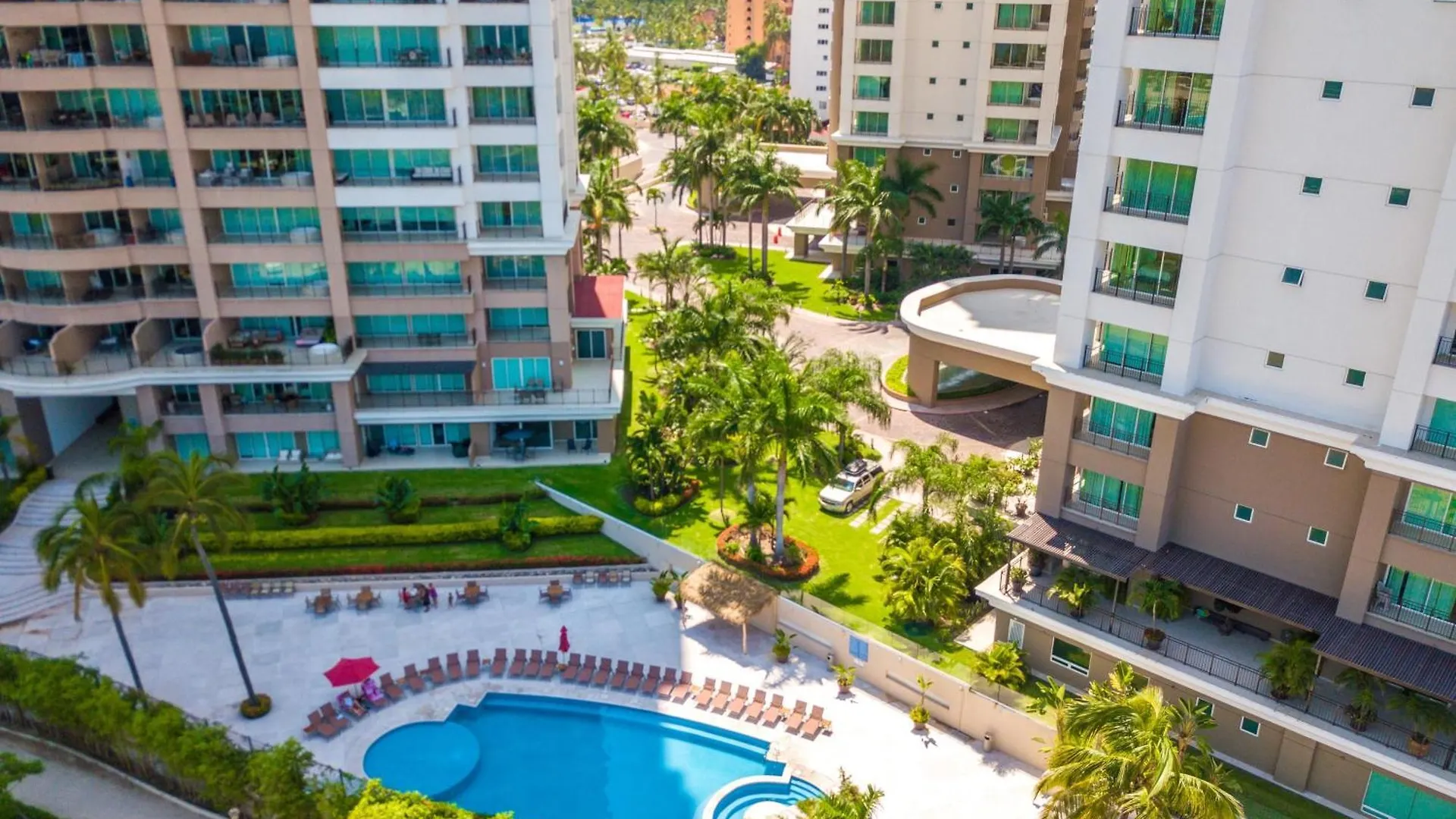 Prázdninový dům Luxurious, Beachfront 2Bed/2 Bath Condo With Designer Finishes Puerto Vallarta