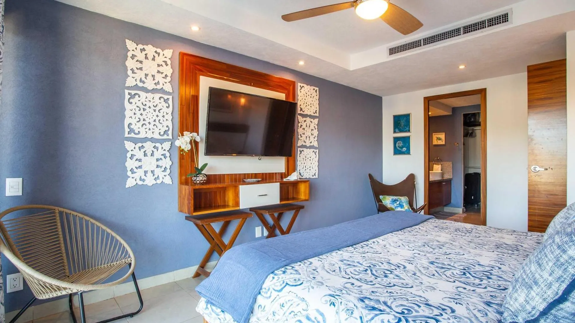 Luxurious, Beachfront 2Bed/2 Bath Condo With Designer Finishes Puerto Vallarta Prázdninový dům